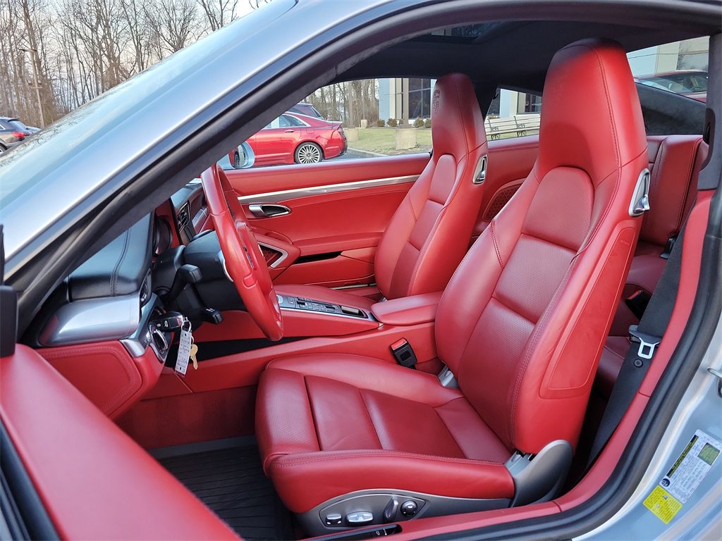 911-turbo-inside